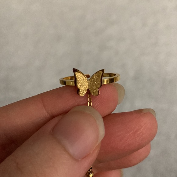 Gold Butterfly Hand Chain - Picture 12 of 17